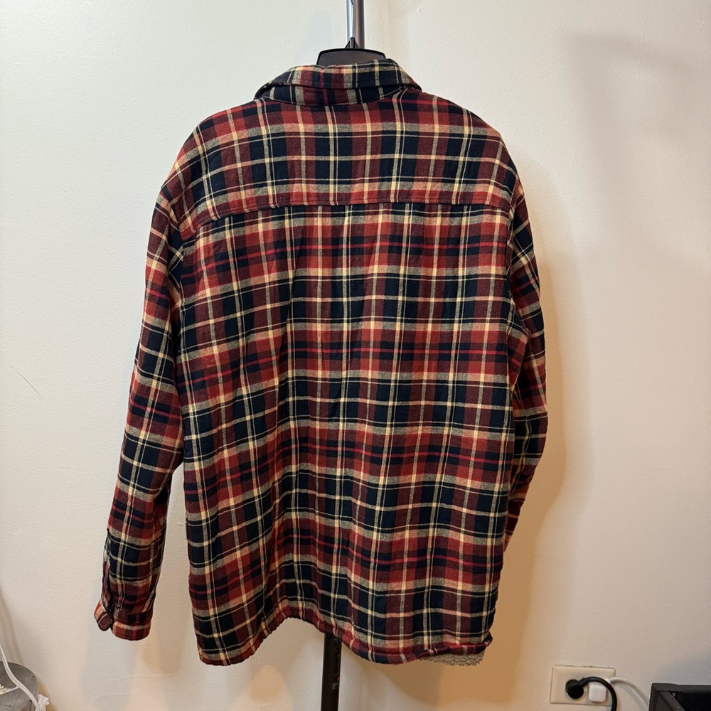 Dickies Red and Black Plaid Sherpa-Lined Jacket - Picture 6 of 7